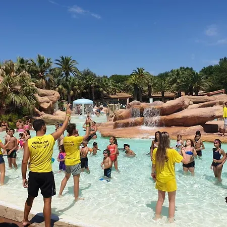 Mobil-home Cosy Avec Terrasse - 5 Personnes - Api-1-52-822 * 阿格德