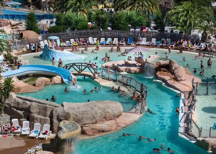 营地 Mobil-home Cosy Avec Terrasse - 5 Personnes - Api-1-52-822 阿格德