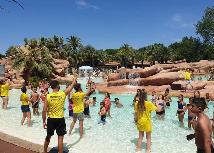 Mobil-home Cosy Avec Terrasse - 5 Personnes - Api-1-52-822 * 阿格德